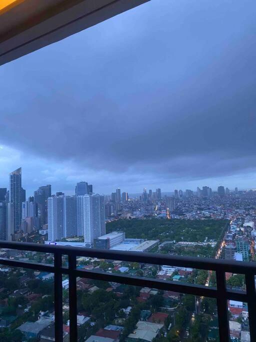 43f Gramercy With Wi-fi & Pool Access Apartment Manila
