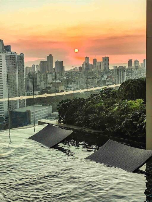 43f Gramercy With Wi-fi & Pool Access Manila